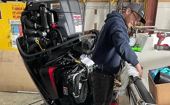 Petzold's Service Center | Boat Repairs & Professional Services thumbnail 9
